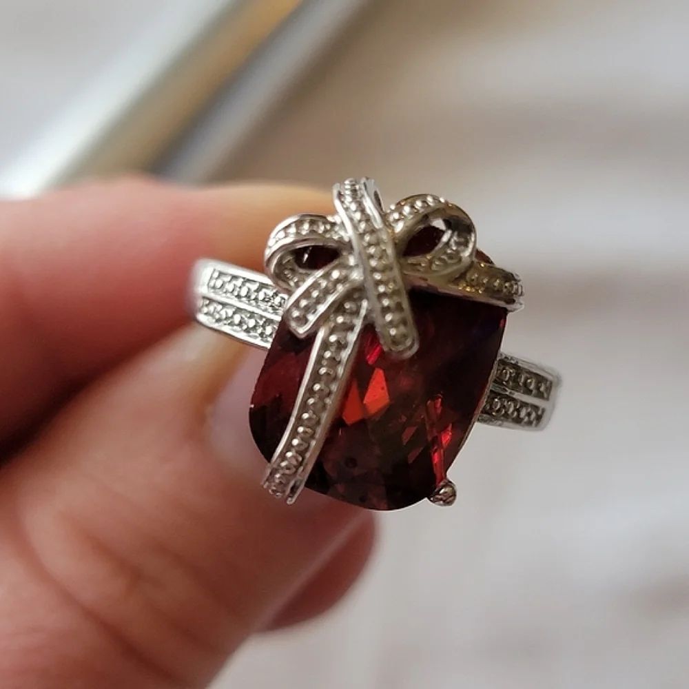 Gift Bow Garnet Simulated Gemstone Present Ring Silver Tone Christmas Holiday